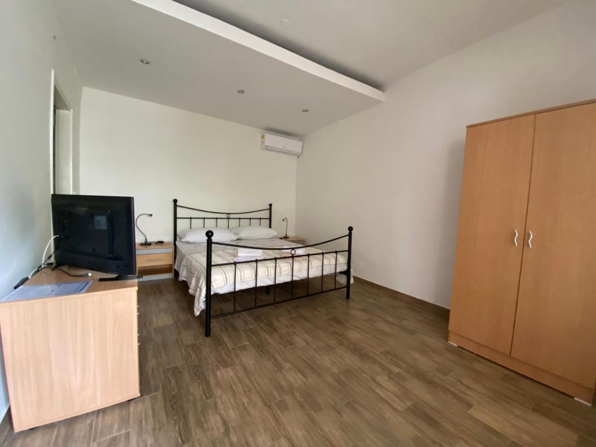 Apartments Tajana Новиград Экстерьер фото