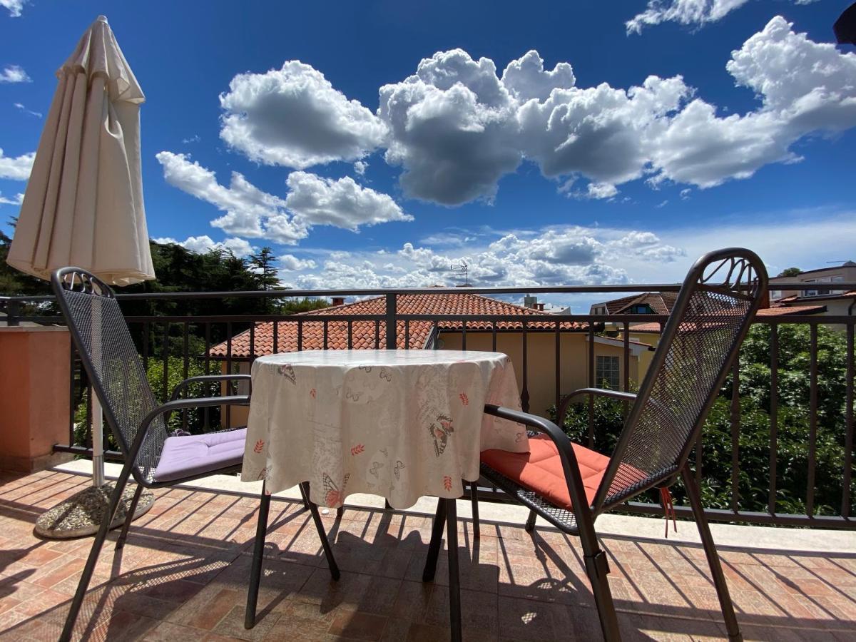 Apartments Tajana Новиград Экстерьер фото