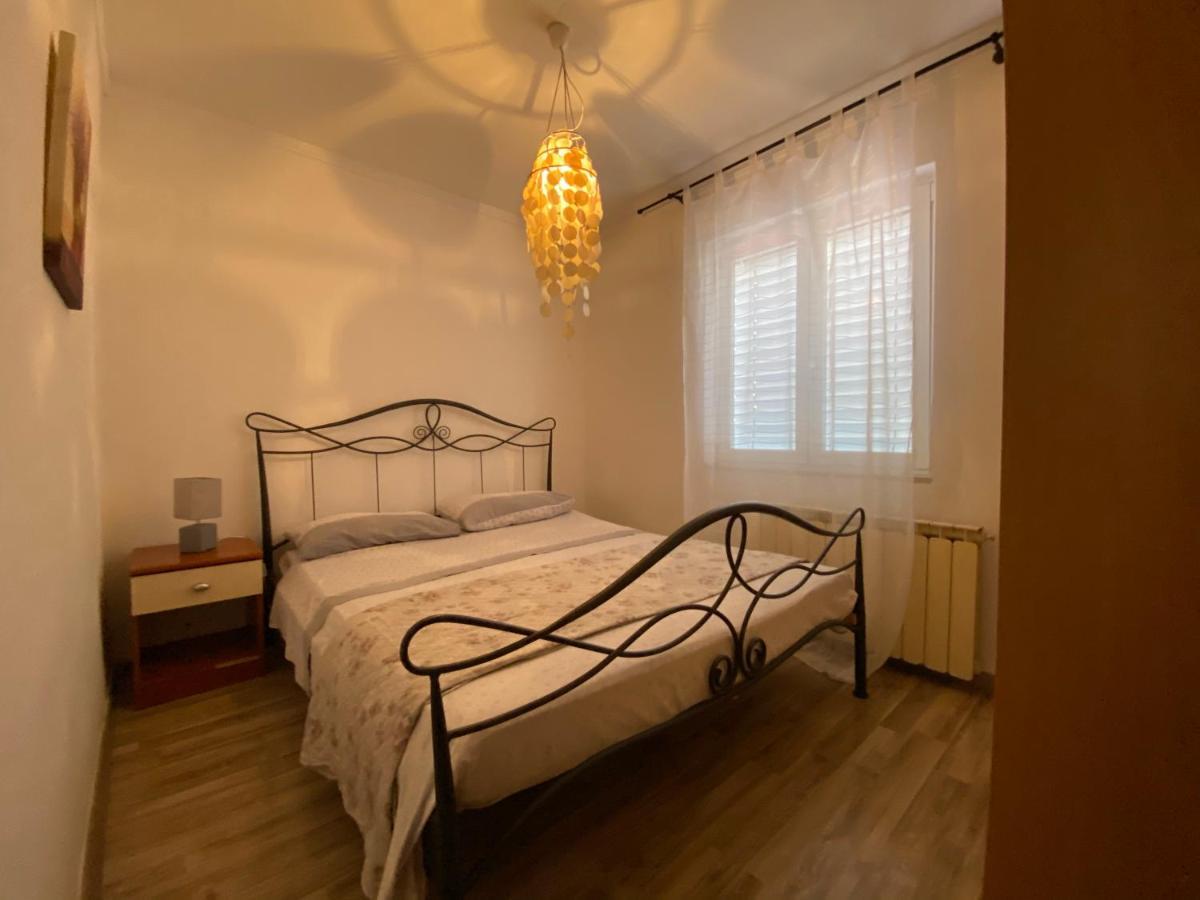 Apartments Tajana Новиград Экстерьер фото