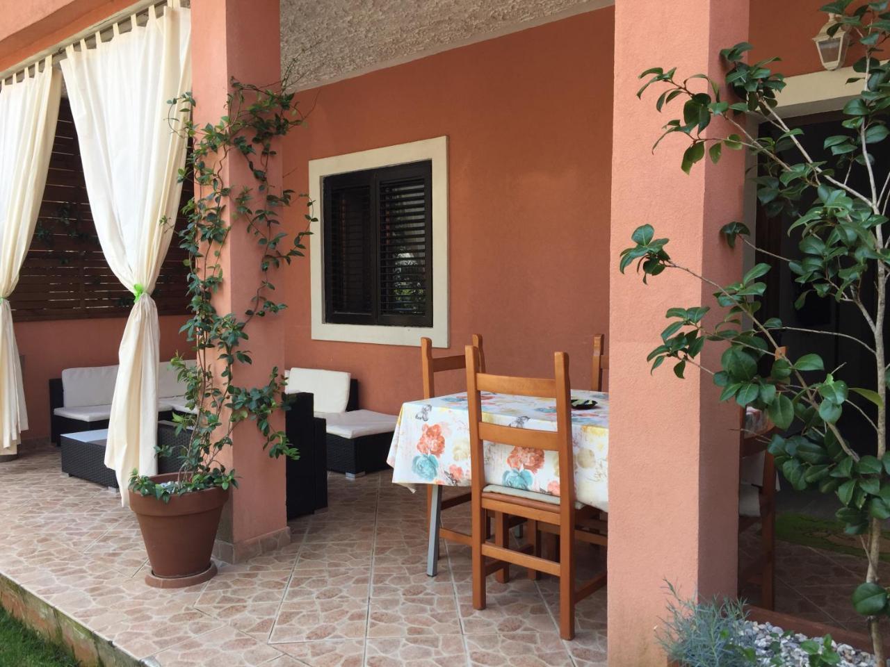 Apartments Tajana Новиград Экстерьер фото